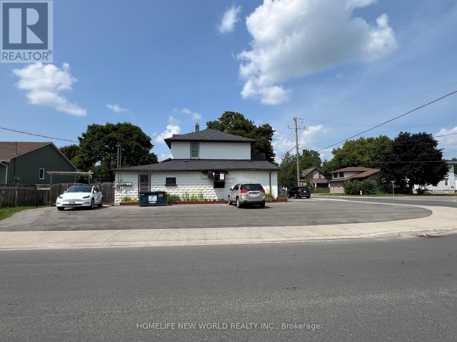 65 Albert Street S Property Photo 14