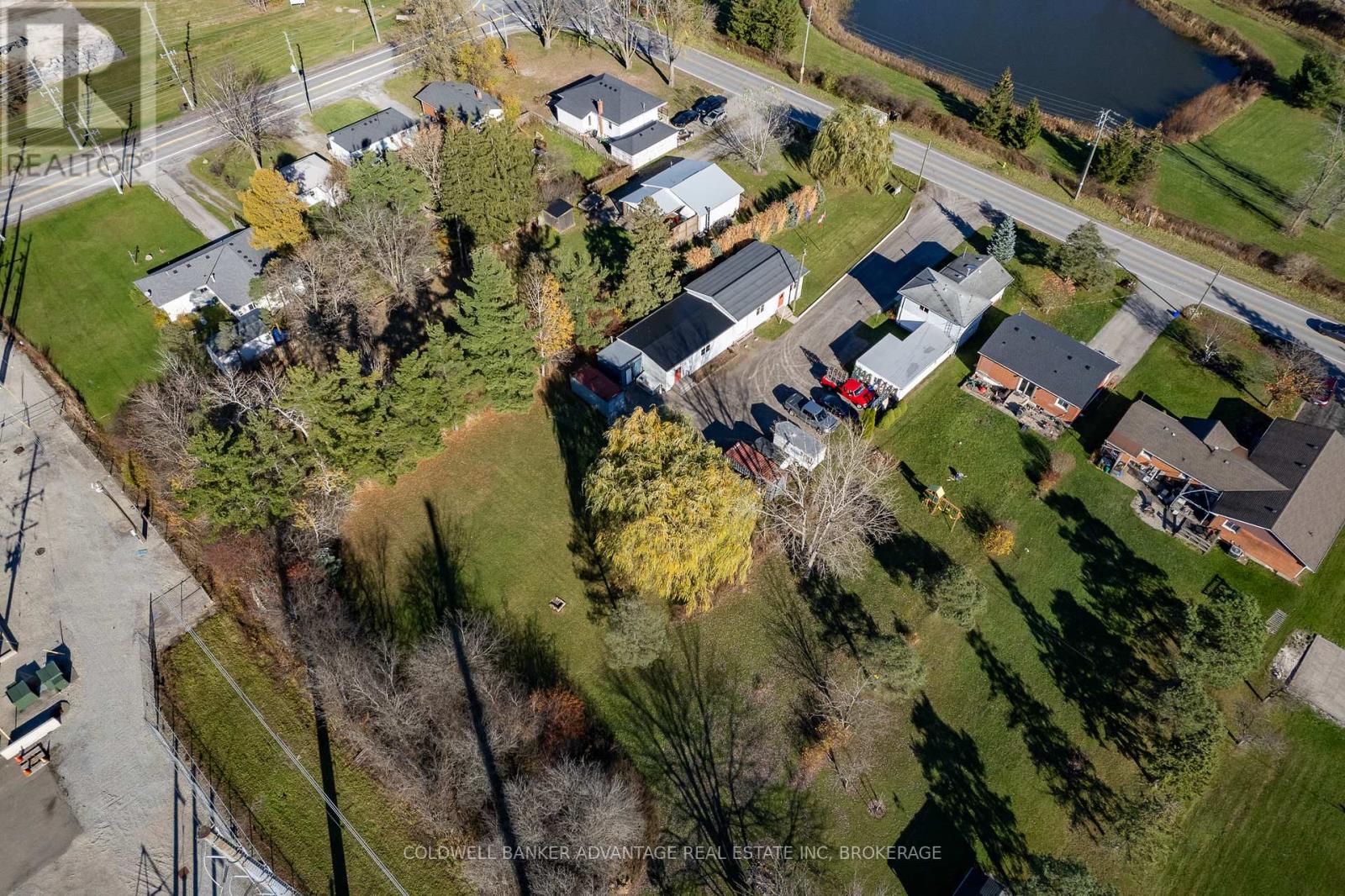 1563 Thompson Road Property Photo 11