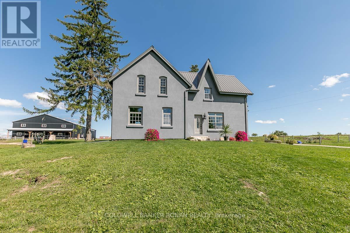 837147 4th Line E Property Photo 5
