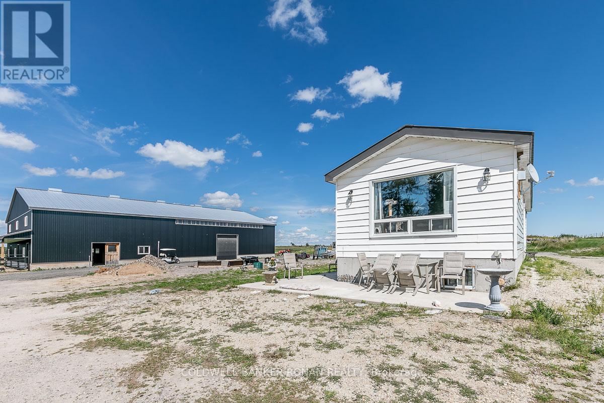 837147 4th Line E Property Photo 30