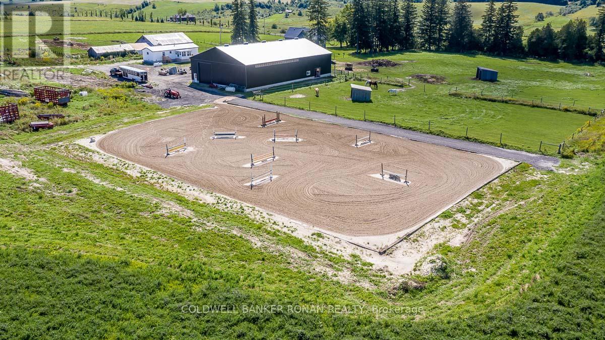 837147 4th Line E Property Photo 37