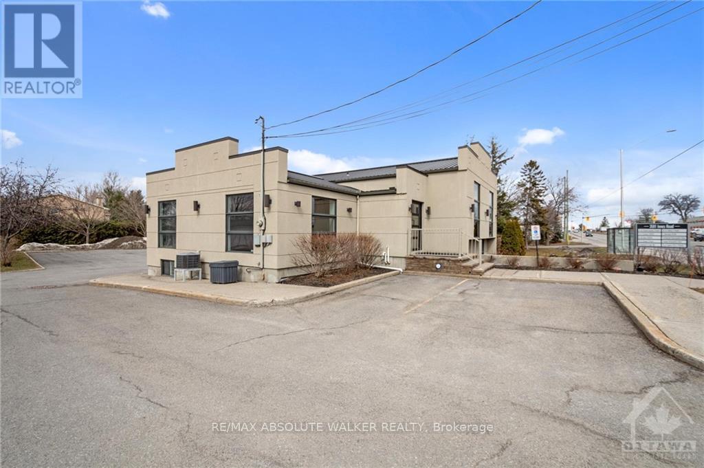 4 - 3591 Innes Road Property Photo 2