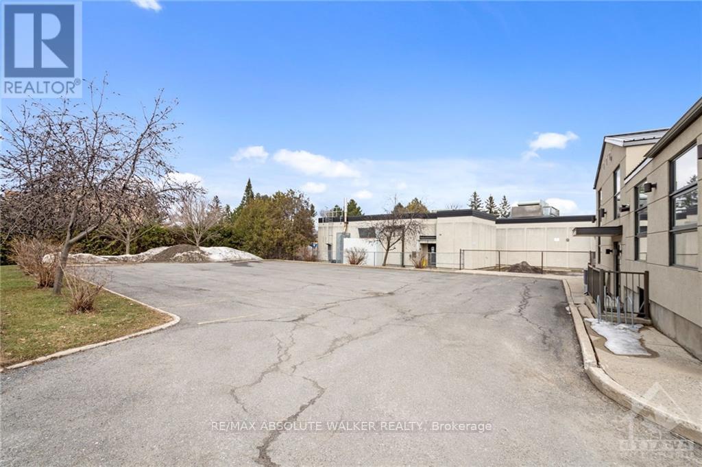 4 - 3591 Innes Road Property Photo 18