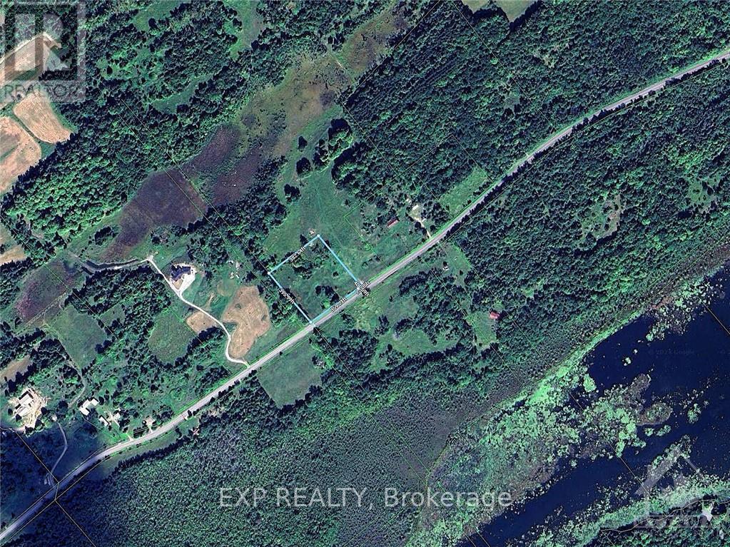 816 Bennett Lake Road Property Photo 2