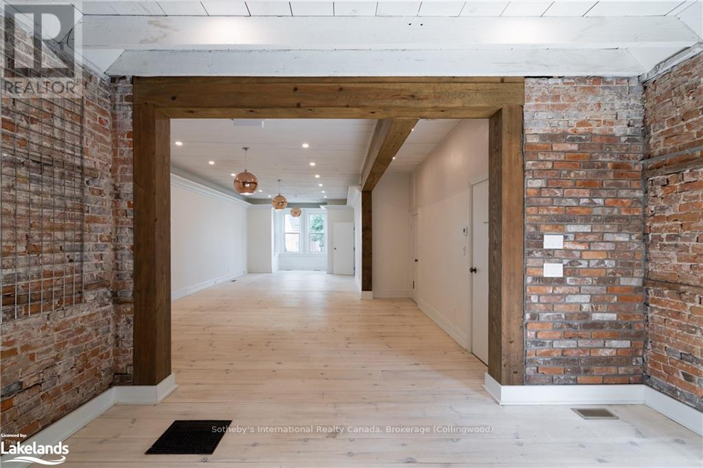40 Toronto Street S Property Photo 5