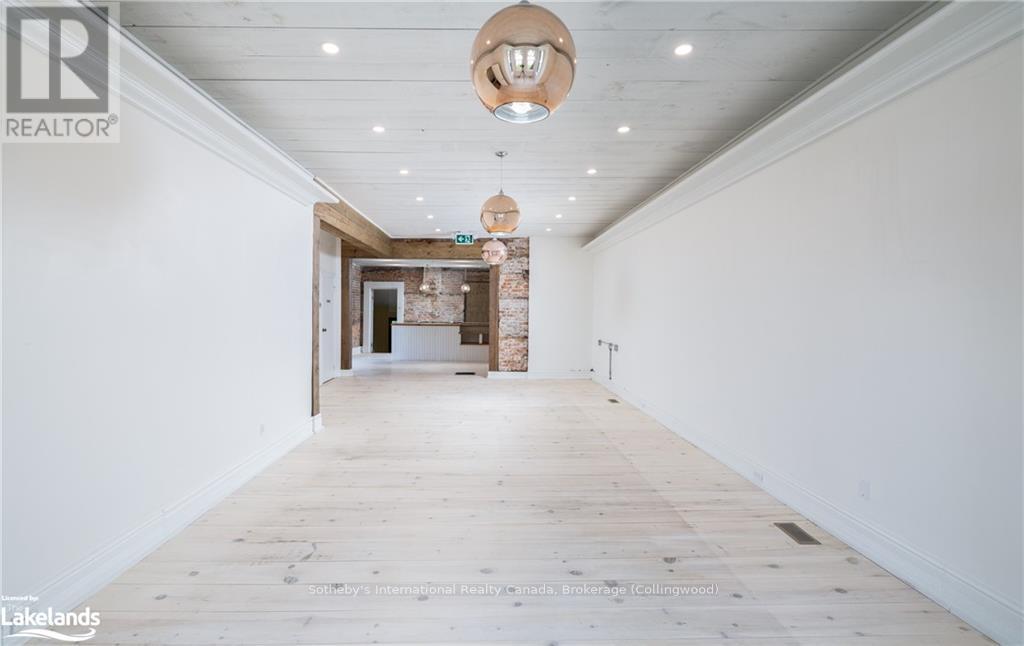 40 Toronto Street S Property Photo 8