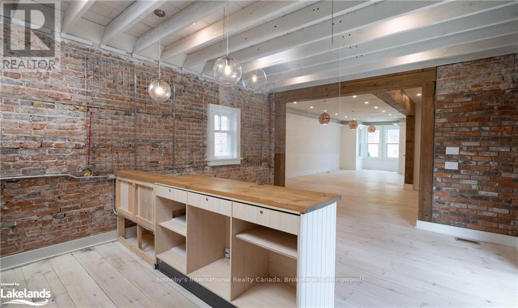 40 Toronto Street S Property Photo 9