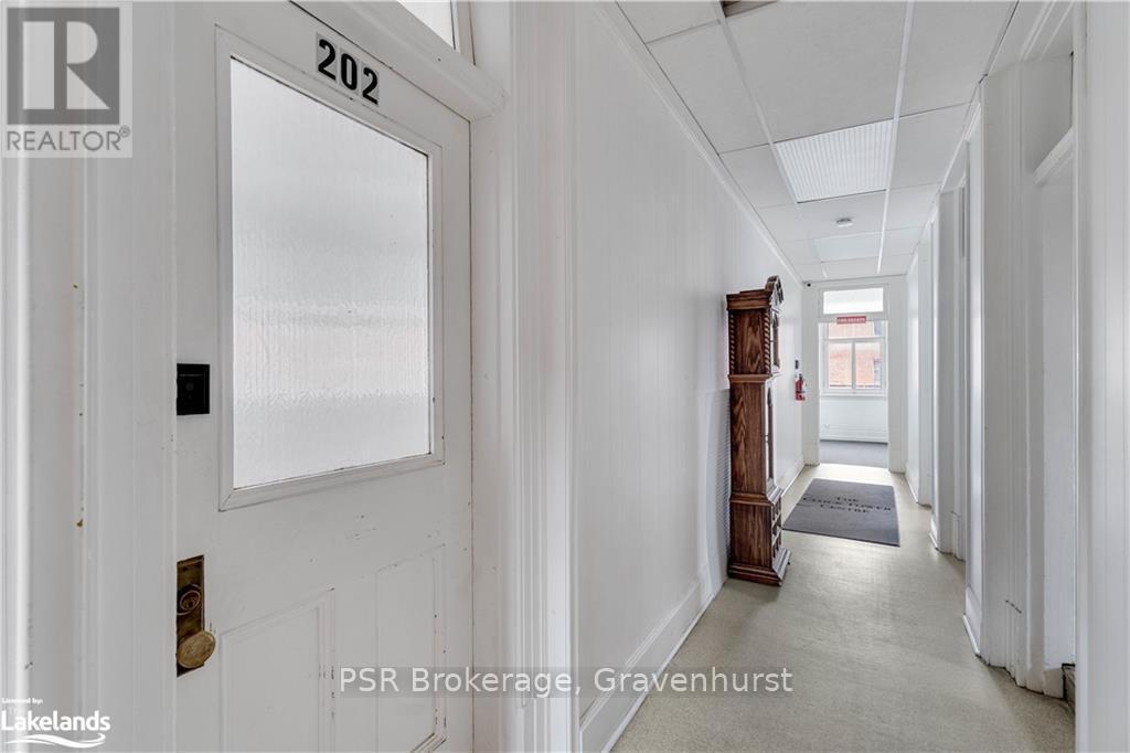 202 - 49 Manitoba Street Property Photo 5
