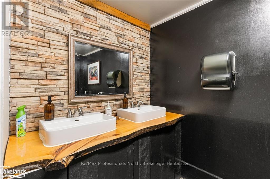 9201 Highway 118 Property Photo 38