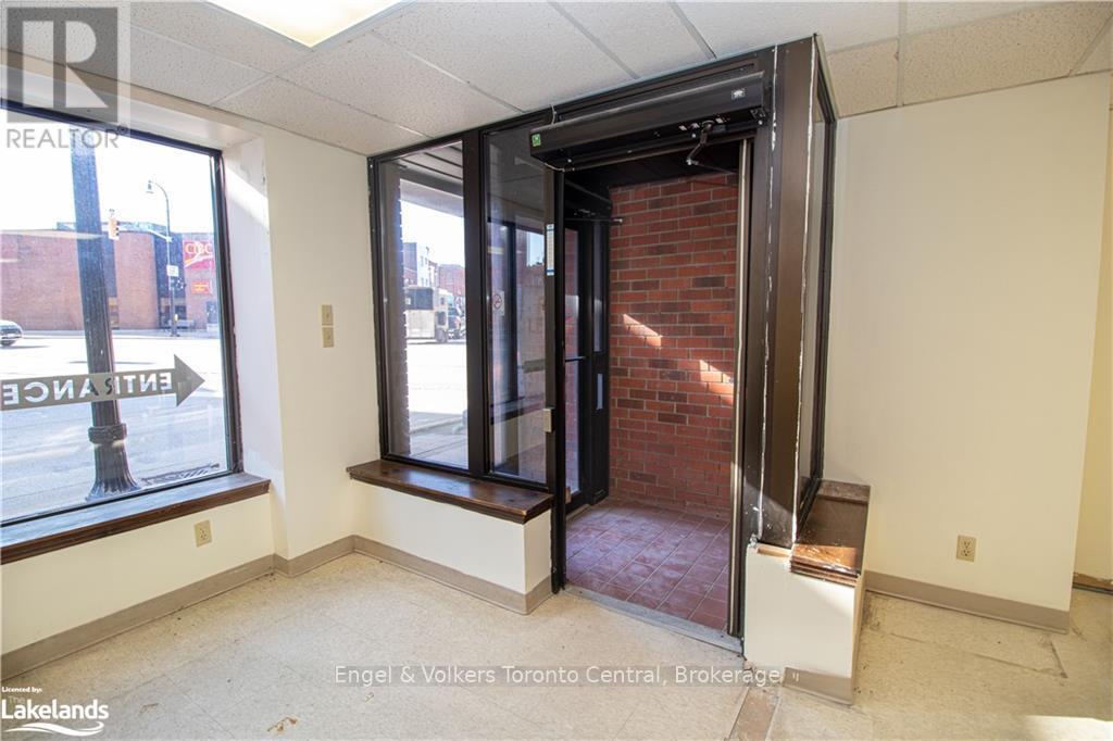 1006 2nd Avenue E Property Photo 5