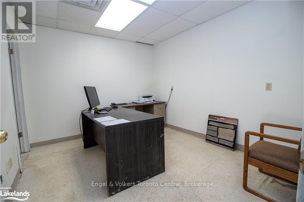 1006 2nd Avenue E Property Photo 10