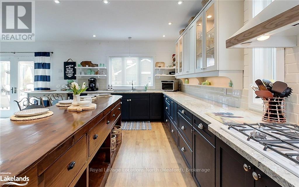 32 Nelson Street E Property Photo 19
