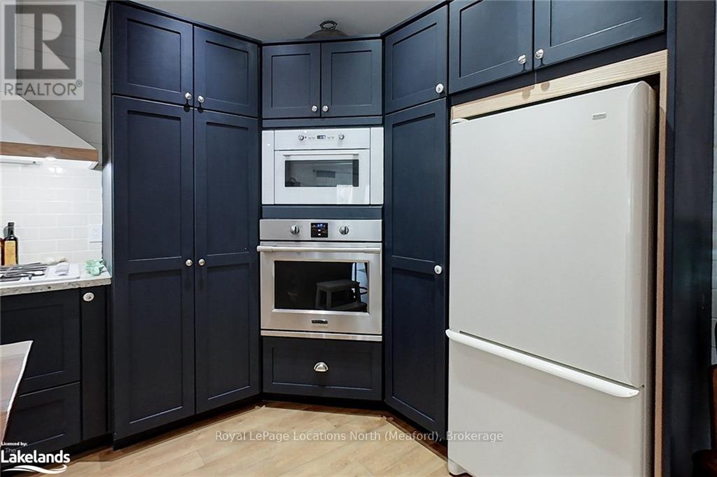 32 Nelson Street E Property Photo 21