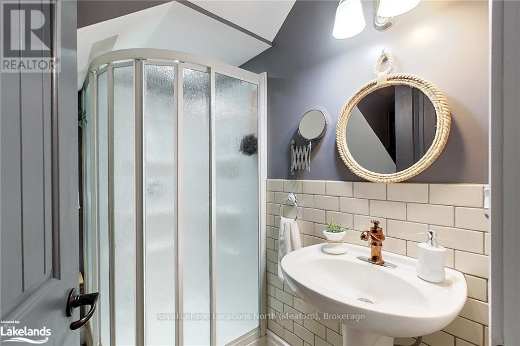 32 Nelson Street E Property Photo 25
