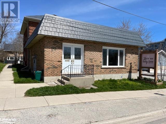 36 Trowbridge Street E Property Photo 2