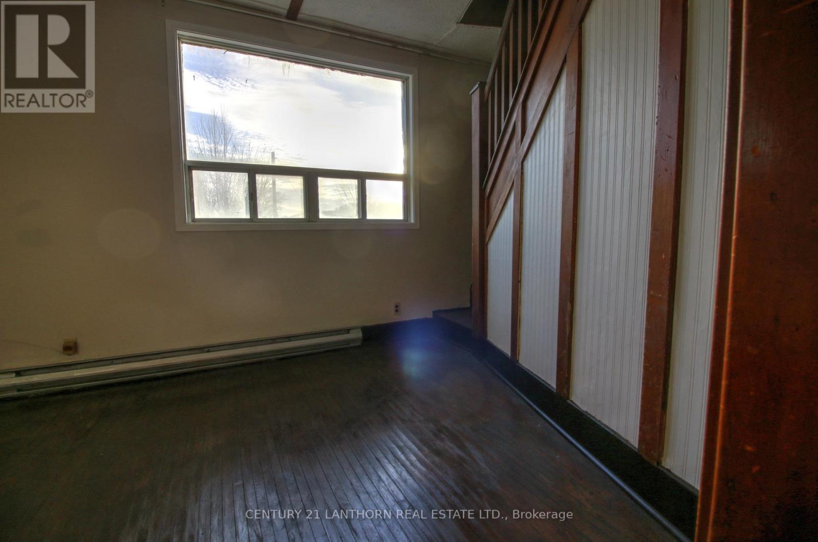 325 Picton Main Street E Property Photo 9