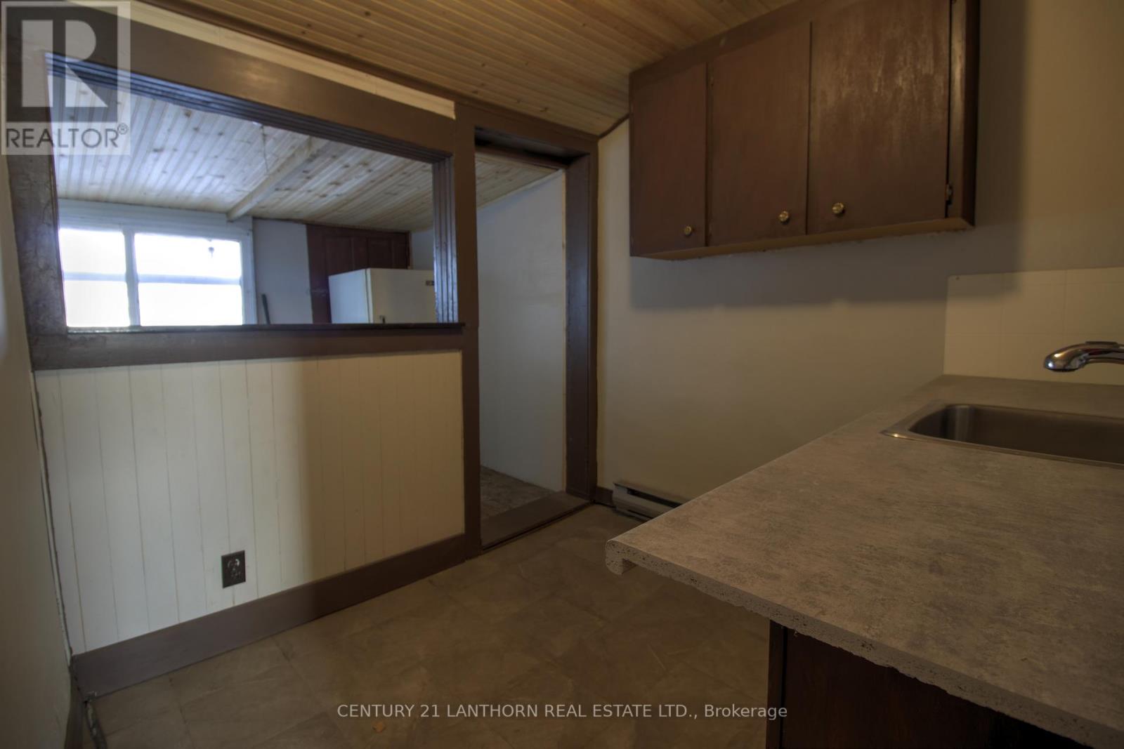 325 Picton Main Street E Property Photo 11