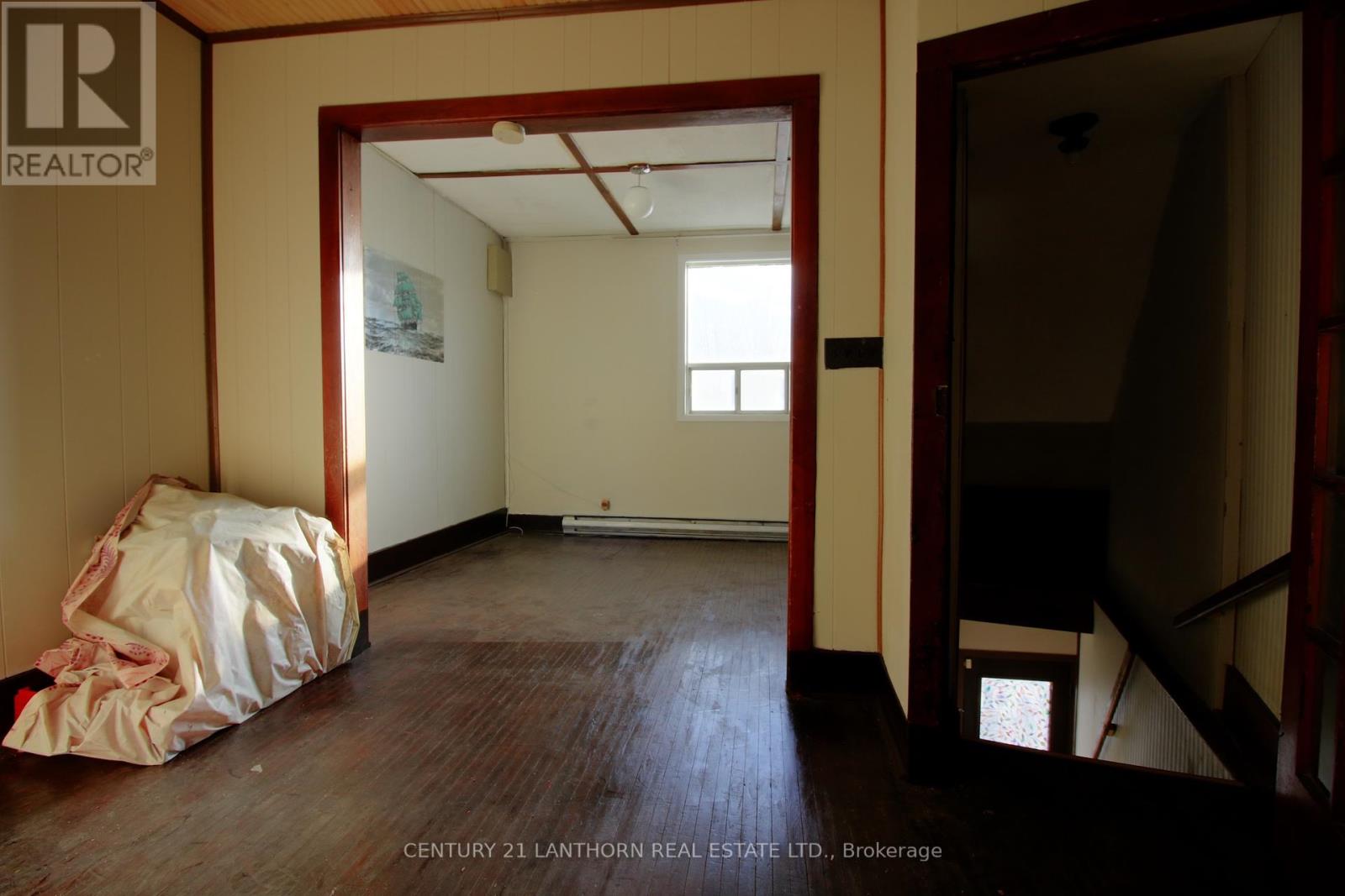 325 Picton Main Street E Property Photo 14