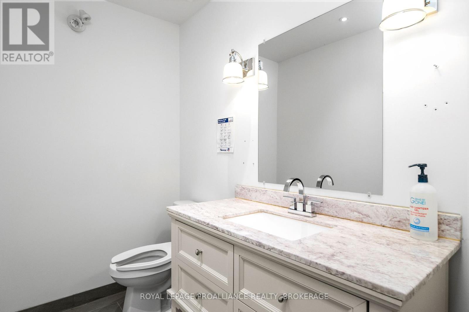 60 Mill Street Property Photo 10