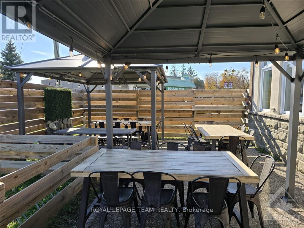 19 Moore Street Property Photo 7