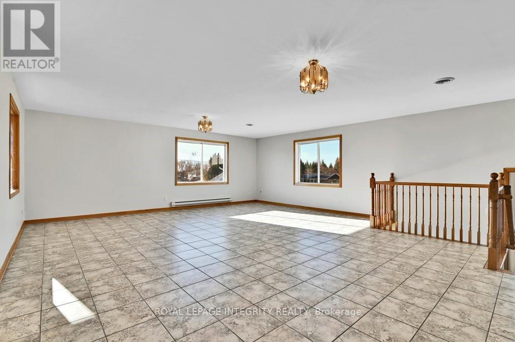 20397 Park Crescent Property Photo 5