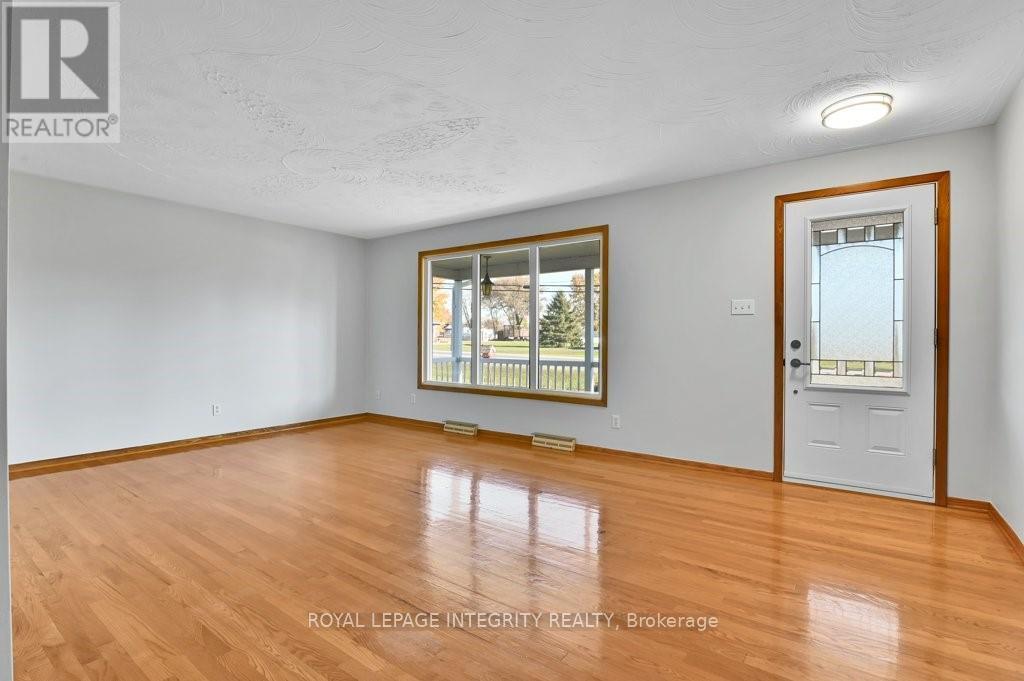 20397 Park Crescent Property Photo 13