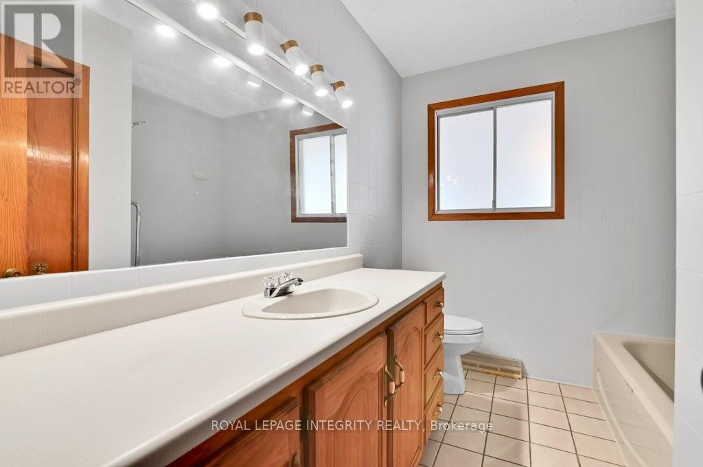 20397 Park Crescent Property Photo 18