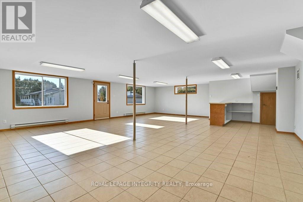 20397 Park Crescent Property Photo 20