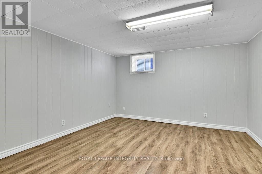 20397 Park Crescent Property Photo 24