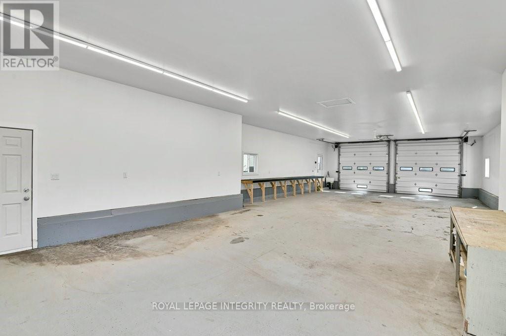 20397 Park Crescent Property Photo 26