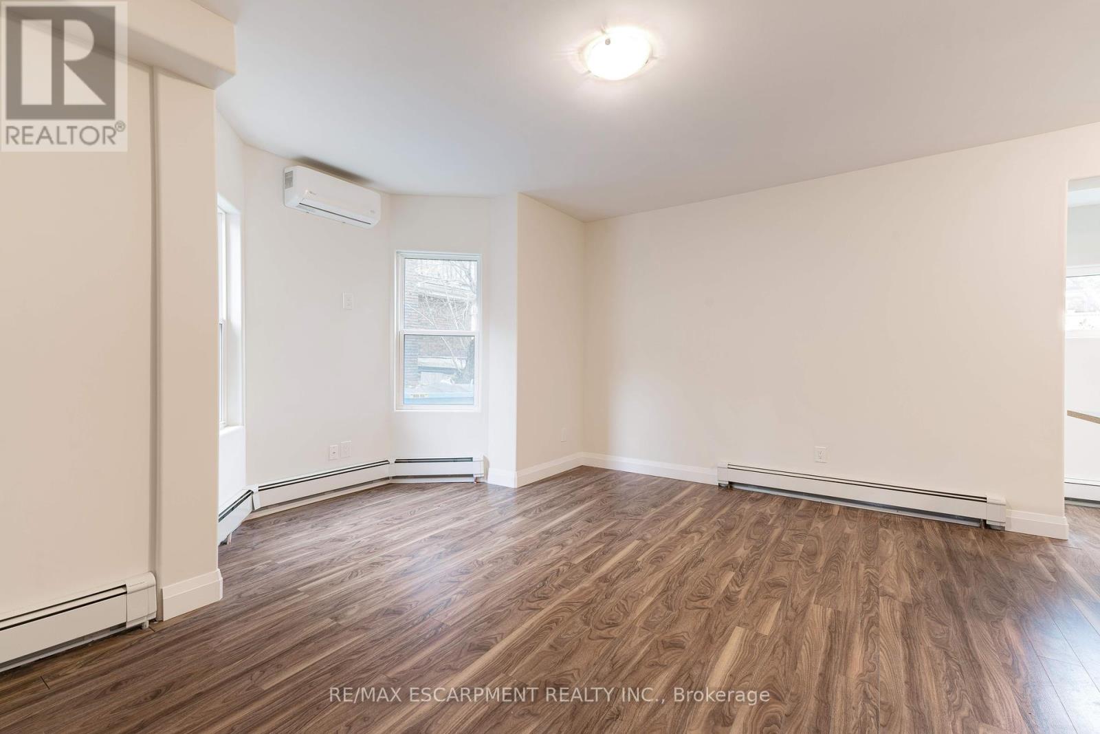 152 Sanford Avenue S Property Photo 8