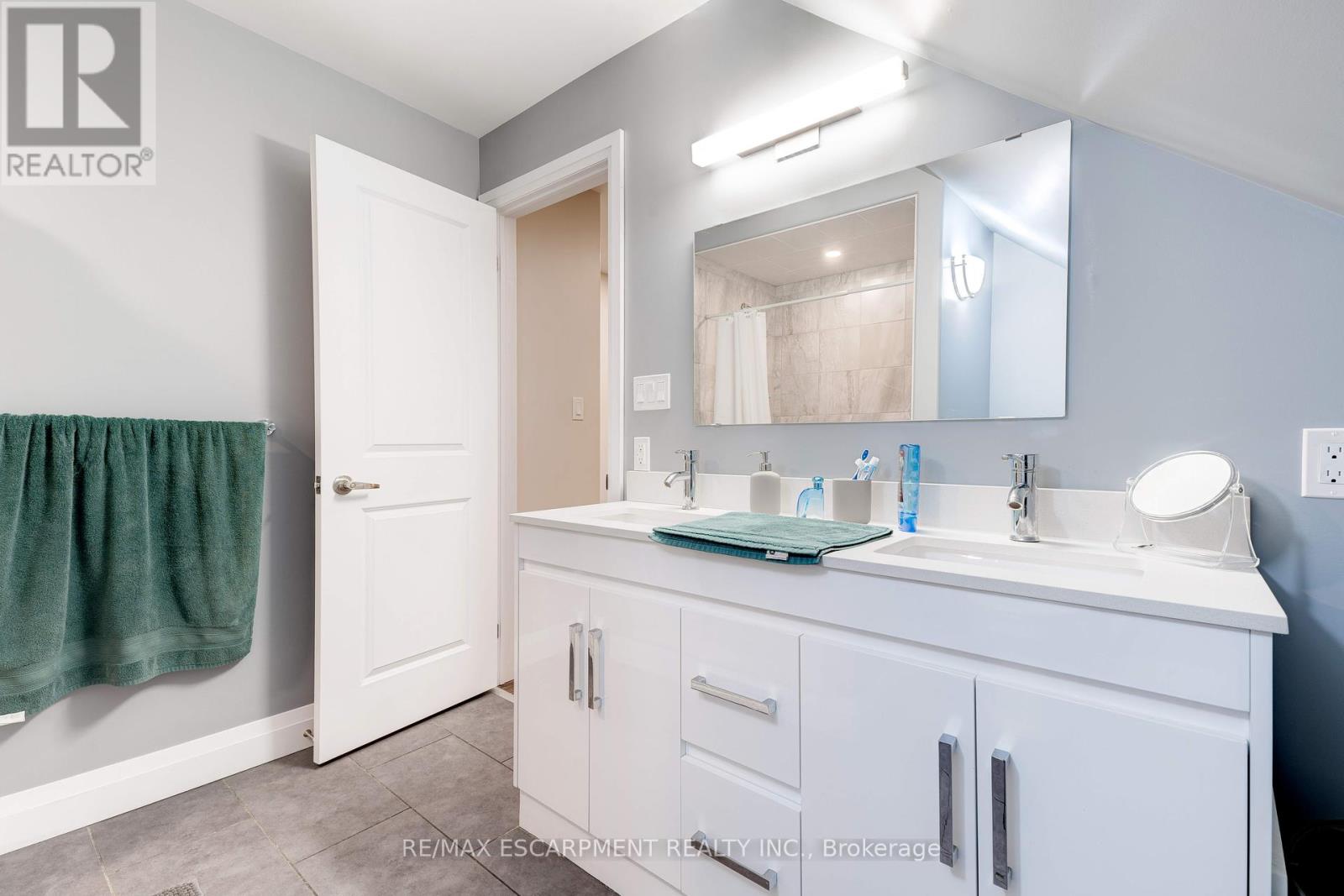 152 Sanford Avenue S Property Photo 18