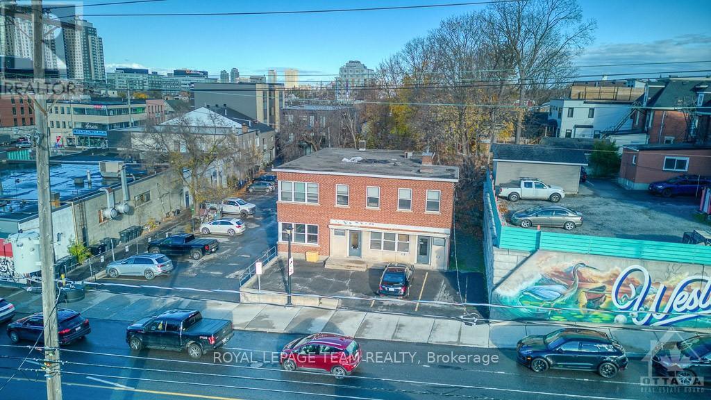 413 Churchill Avenue N Property Photo 1