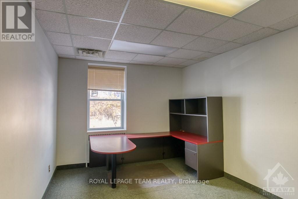 413 Churchill Avenue N Property Photo 8