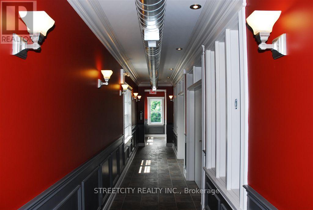 339 Horton Street E Property Photo 4
