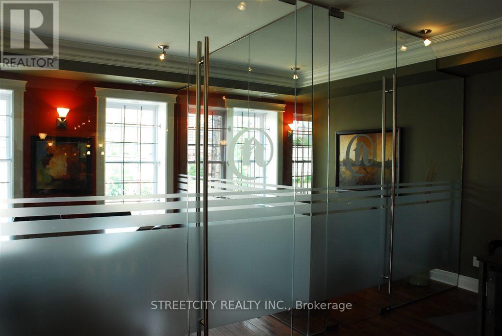 339 Horton Street E Property Photo 11