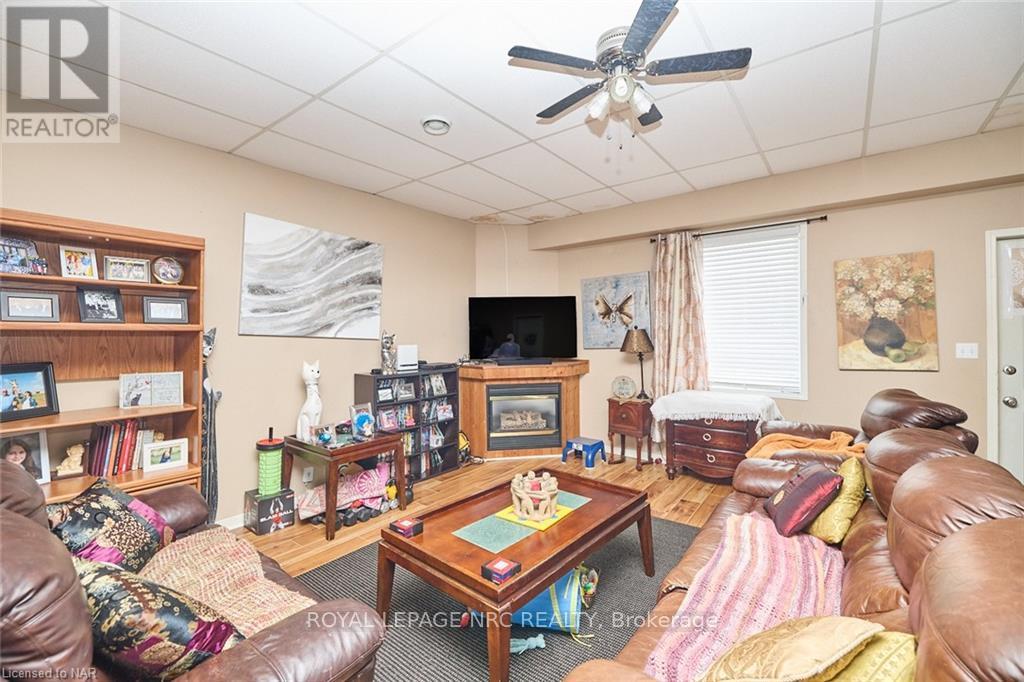 639 King Street Property Photo 4