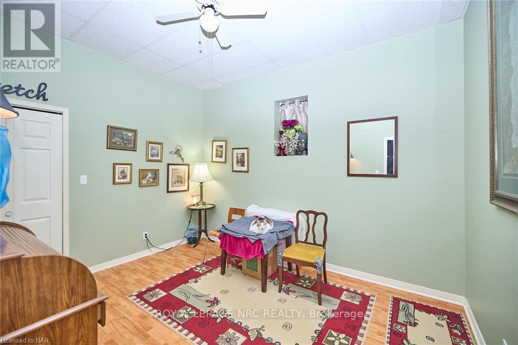 639 King Street Property Photo 11