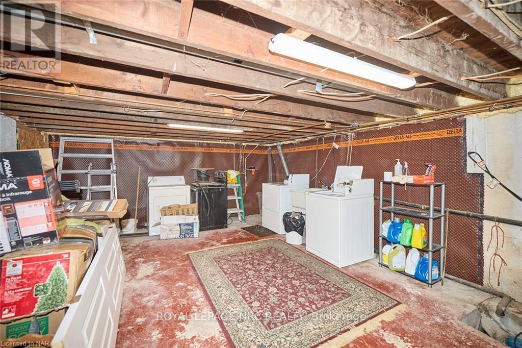 639 King Street Property Photo 14