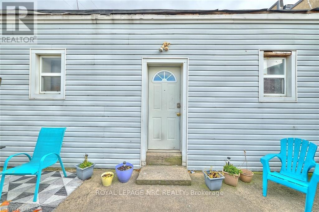 639 King Street Property Photo 18