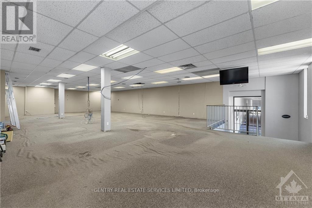 270 Lake Street Property Photo 3