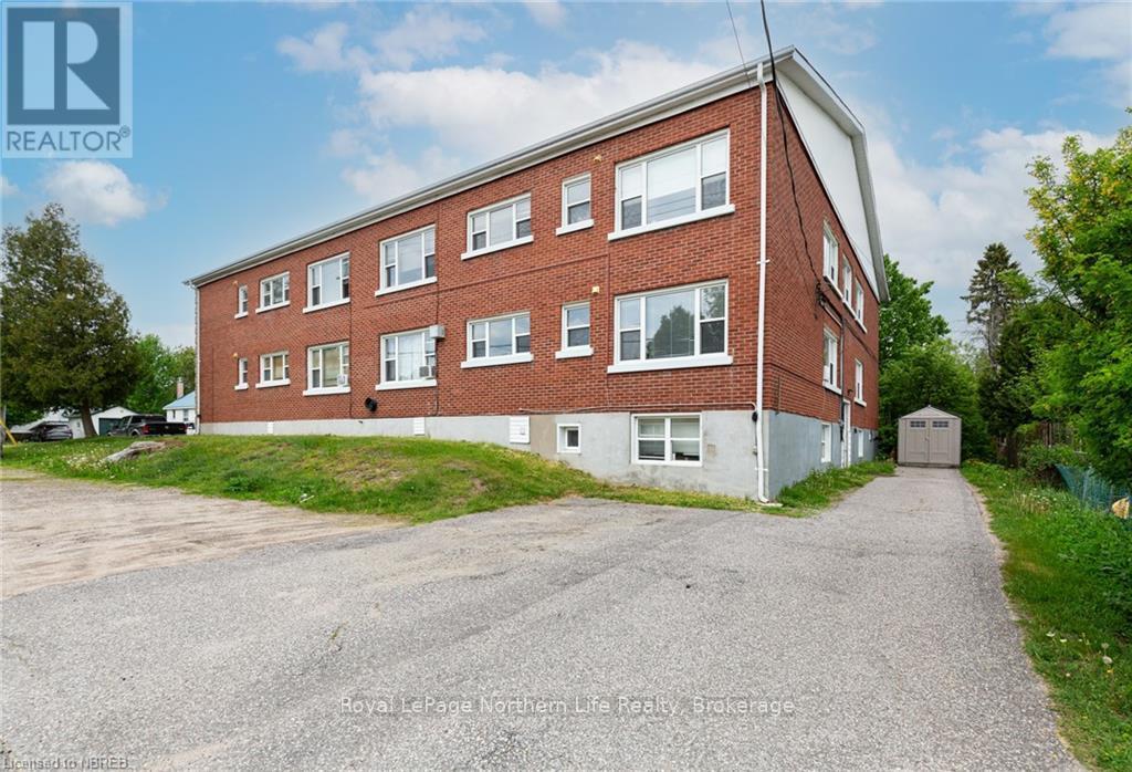 810 Ann Street Property Photo 5