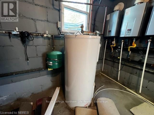 810 Ann Street Property Photo 13