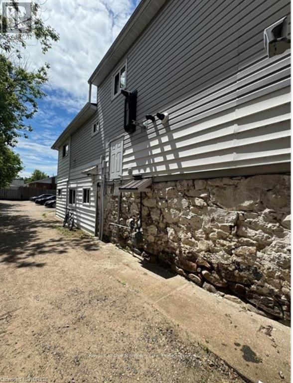310 Main Street Property Photo 4