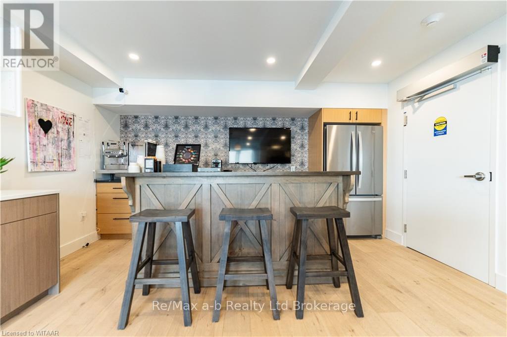 103 - 145 Ontario Street Property Photo 3