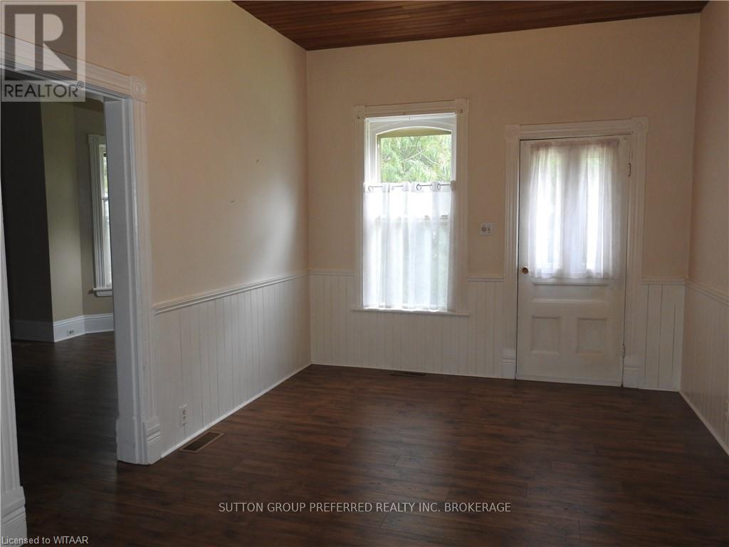 185 John Street Property Photo 14