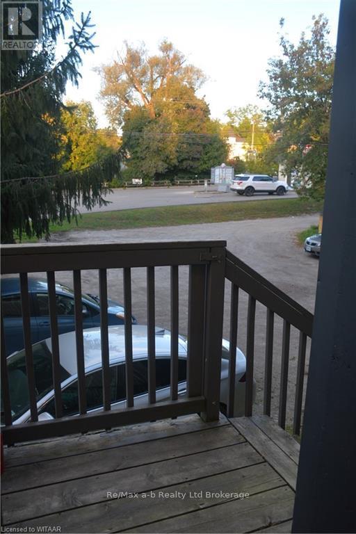 85 Thames Street S Property Photo 15
