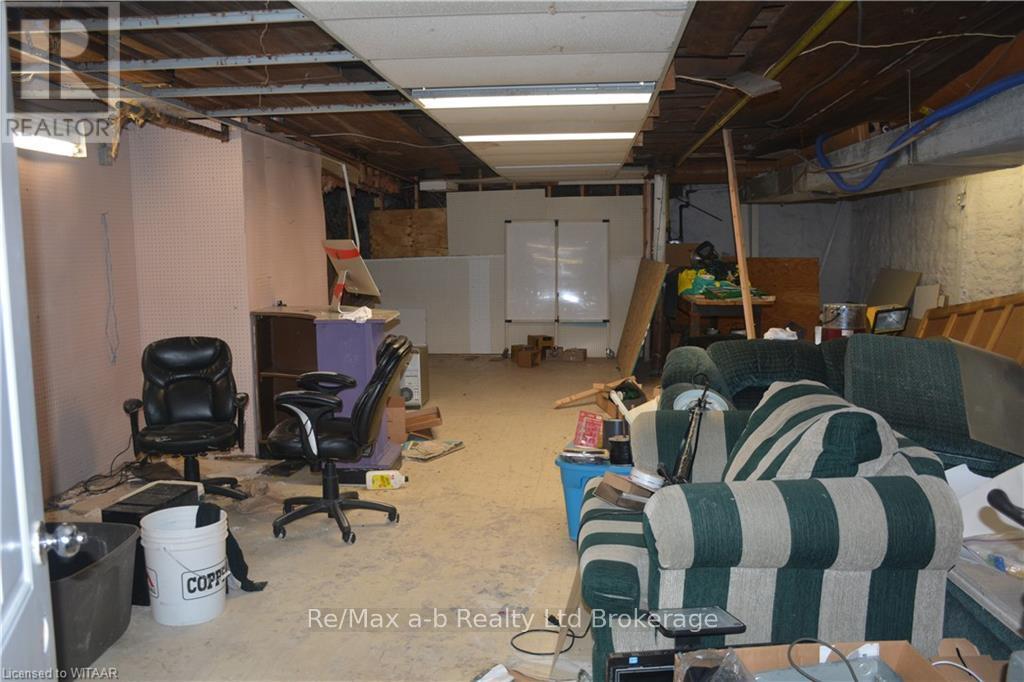 85 Thames Street S Property Photo 19