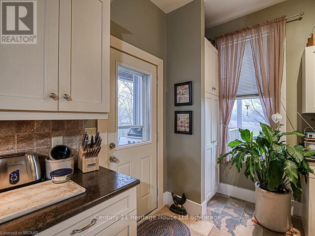 325884 Norwich Road Property Photo 13