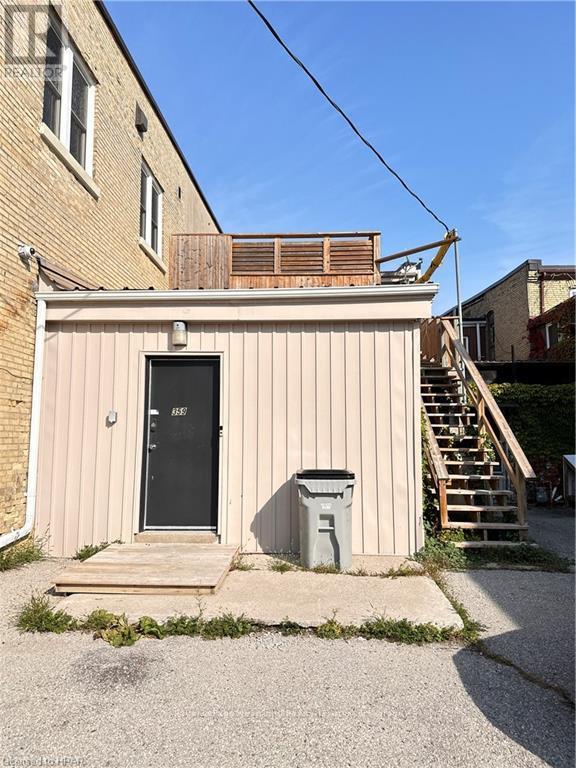 359 Main Street S Property Photo 14